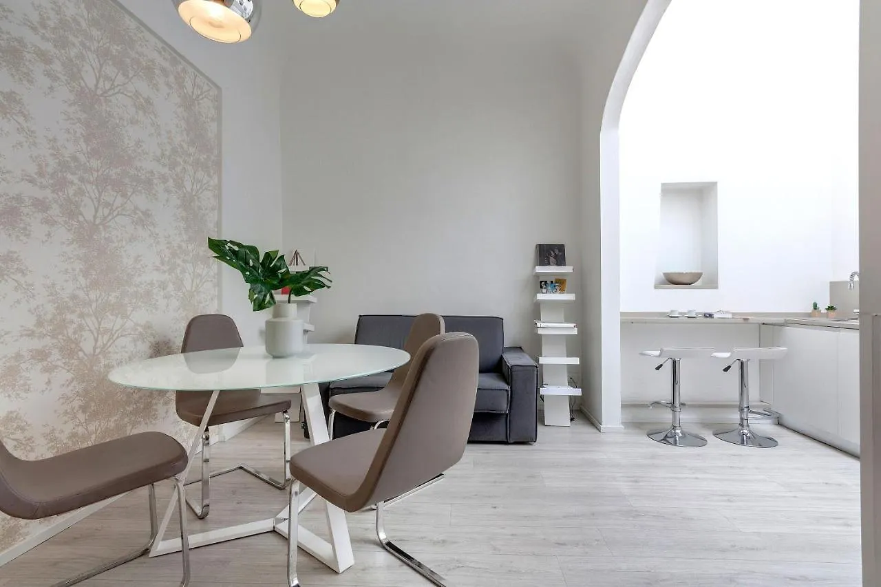 Velluti Apartment By Mamo Florence